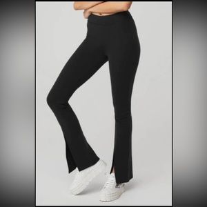 Brand new ALO flutter leggings